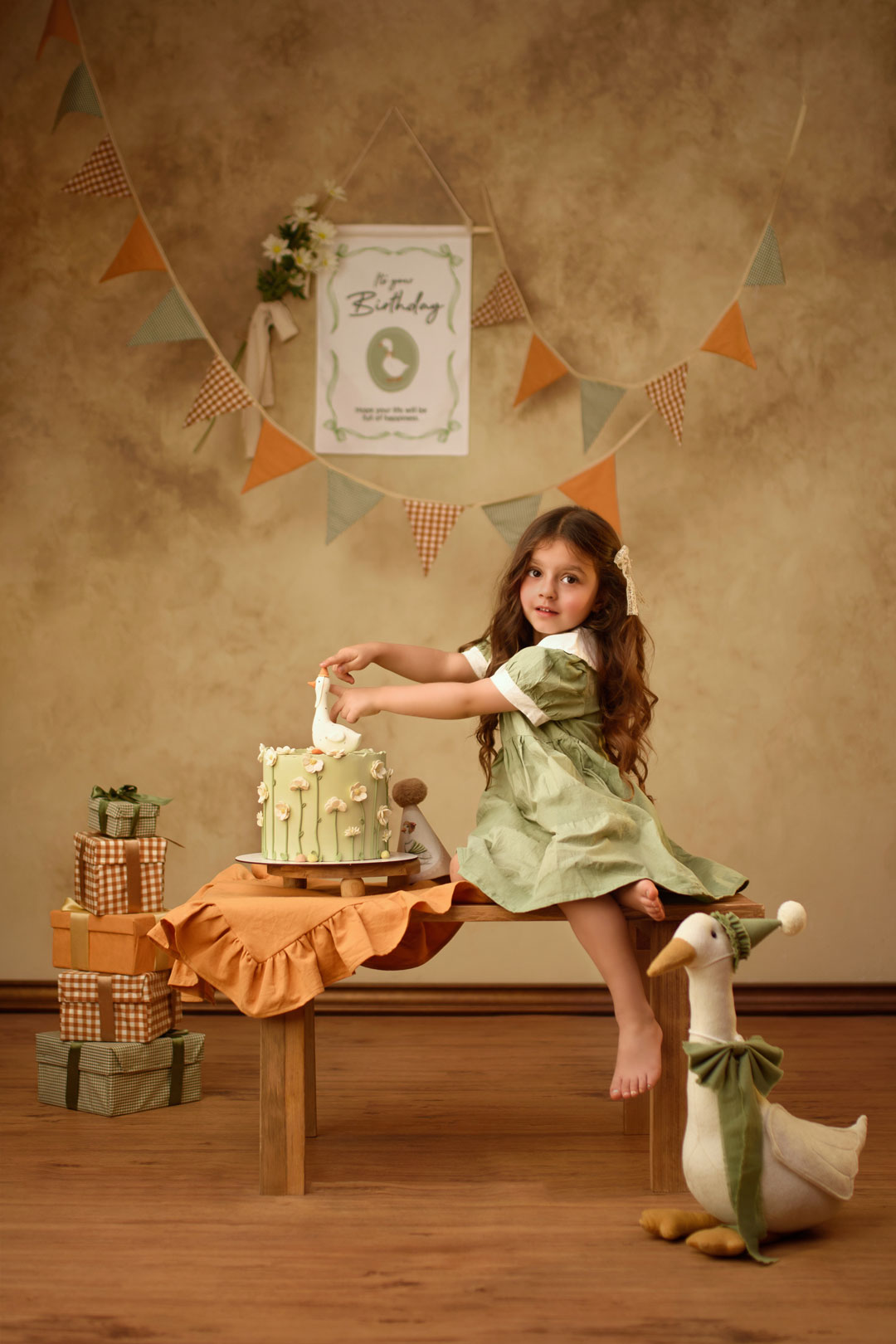 عکاسی کودک در دکور اختصاصی آتلیه کودک نویسا مشهد