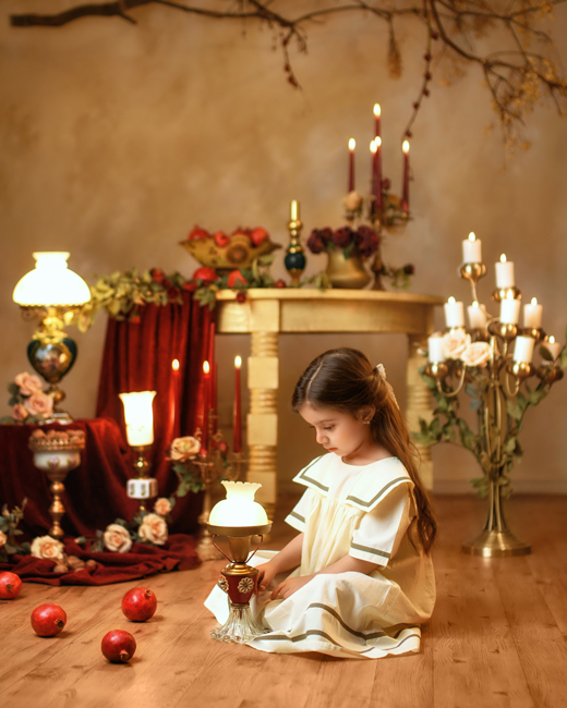 آتلیه کودک نویسا مشهد - عکاسی کودک با دکور یلدا